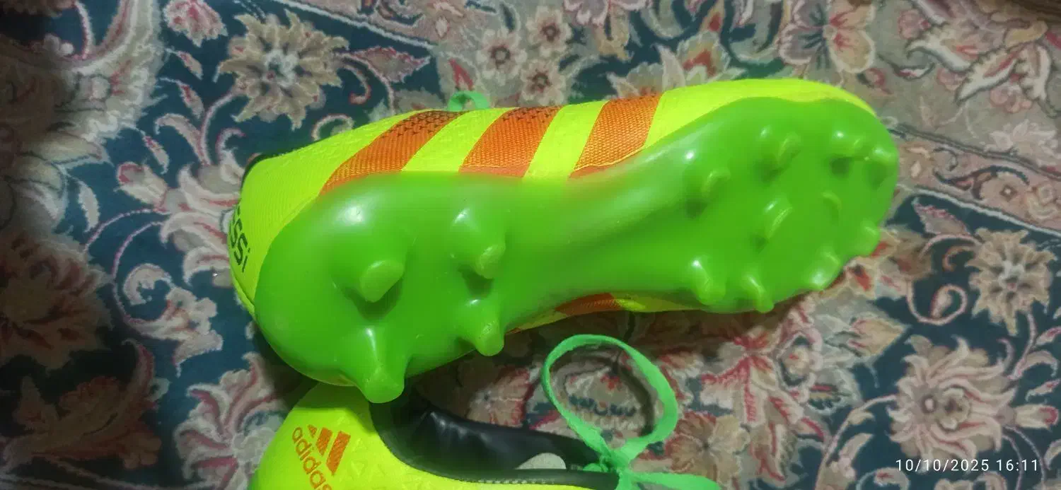 کفش چمنی|ورزشهای توپی|بهبهان, |دیوار