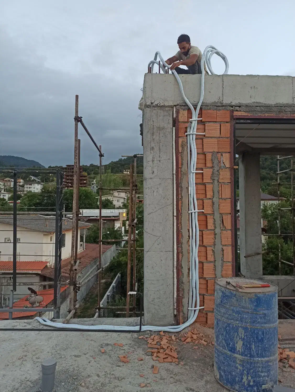 خدمات جا به جایی نصب لوله کشی زیر کار کولر گازی|خدمات پیشه و مهارت|نشتارود, |دیوار