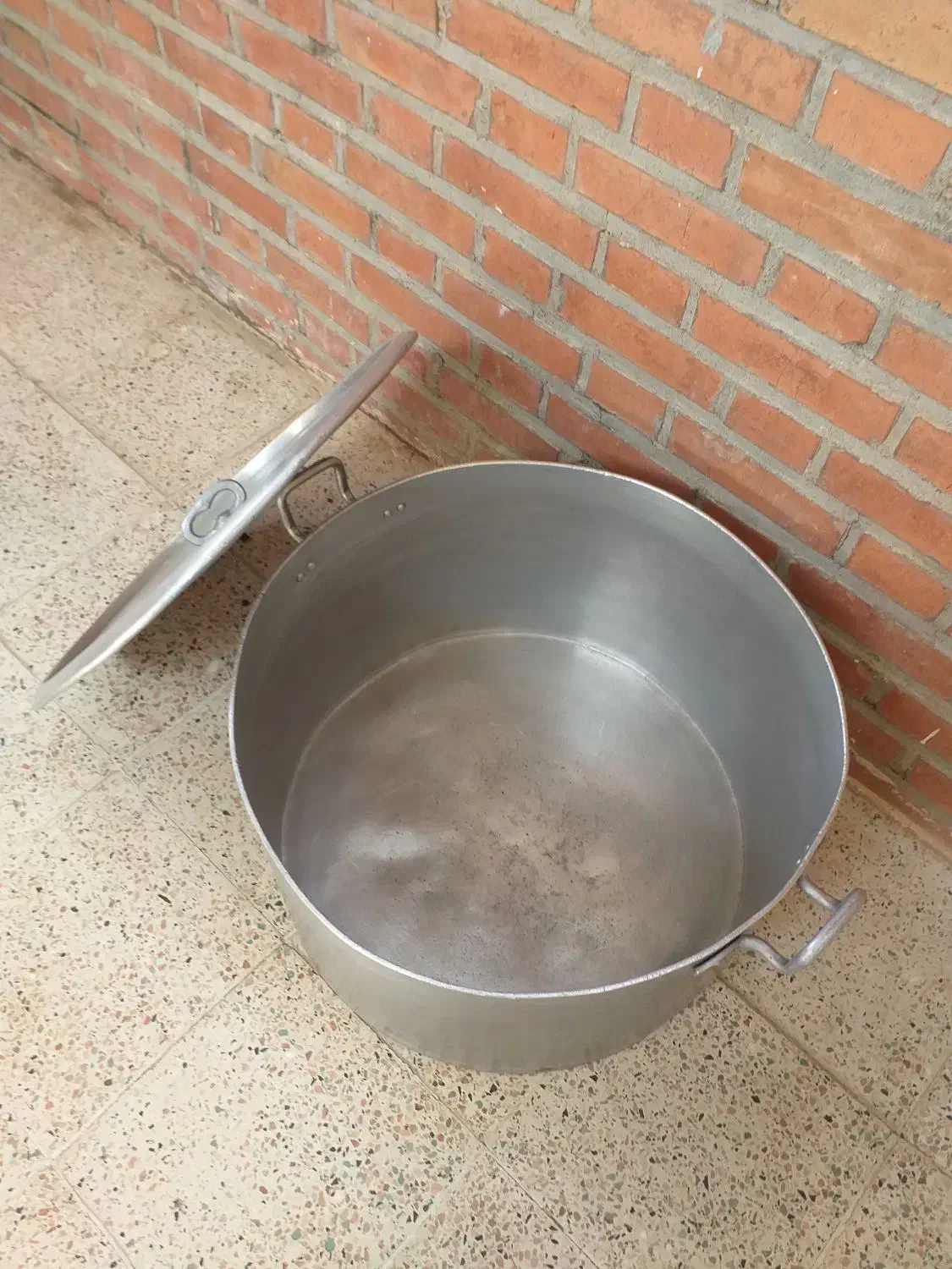 دیگ رویی اصل|ظروف پخت‌وپز|اندیمشک, |دیوار