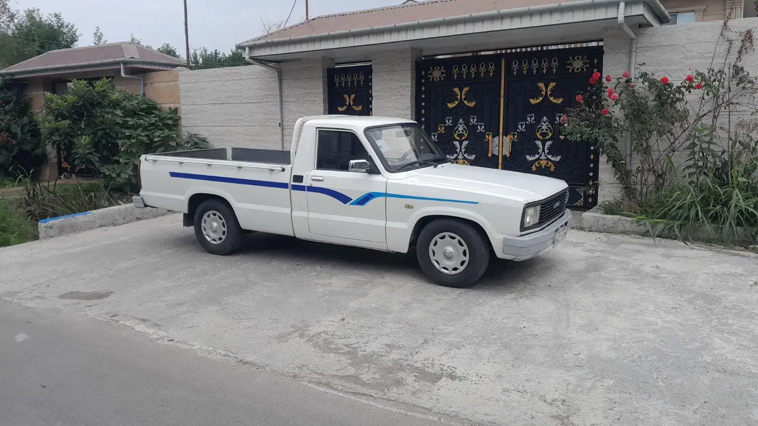 وانت مزدا ۲۰۰۰ ژاپن تکسوز مدل ۹۵ بی رنگ و بی ضربه|خودرو سواری و وانت|لنگرود, |دیوار