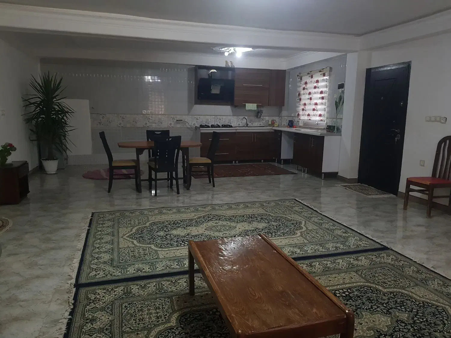 اجاره روزانه ویلایی دنج، امن و حیاطدار ۲ خواب|اجارهٔ کوتاهمدت ویلا و باغ|شاندرمن, |دیوار