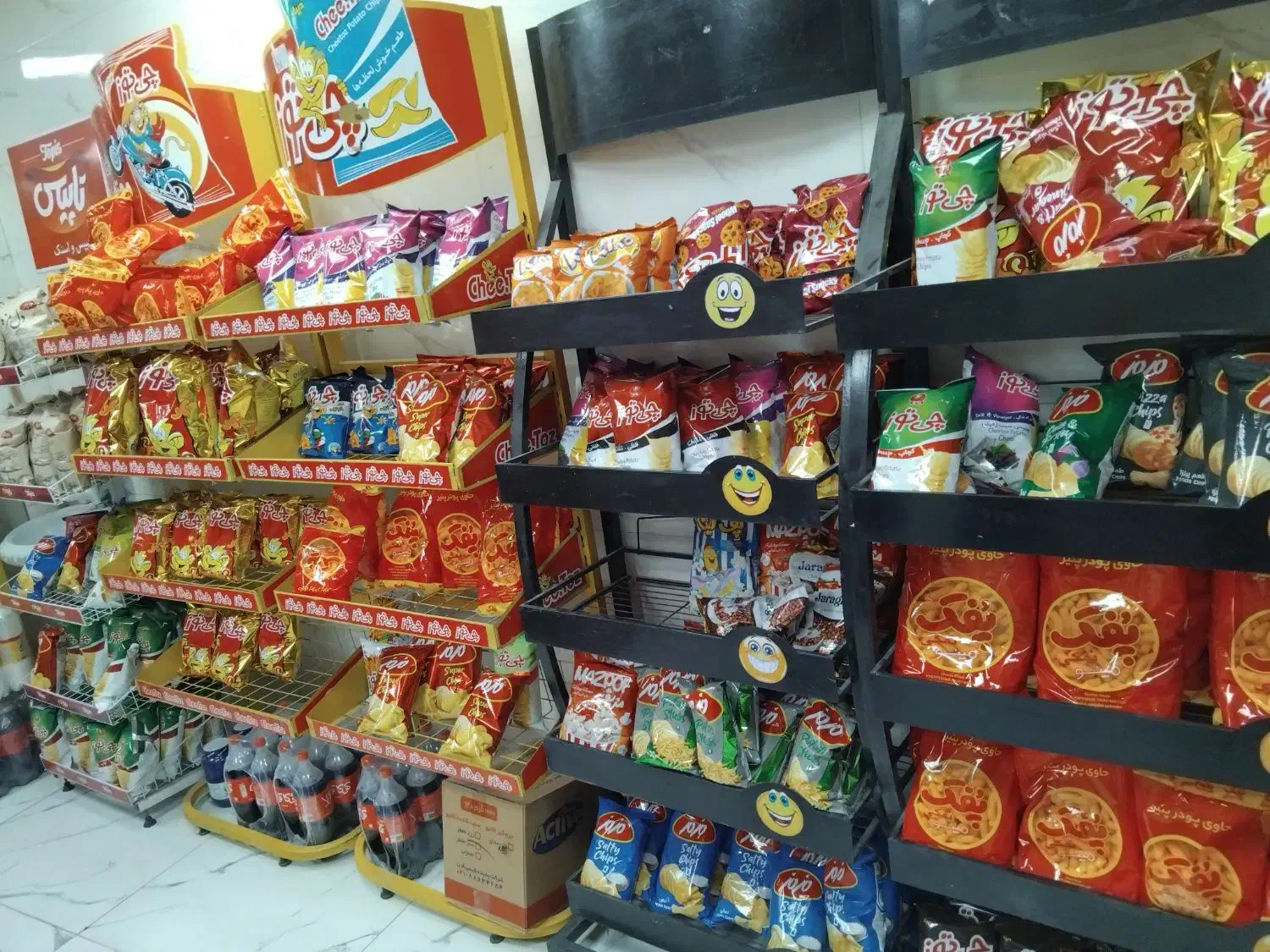 استند فروشگاه سوپرمارکتی مخصوص چیپس و پفک|فروشگاه و مغازه|اسدآباد, |دیوار