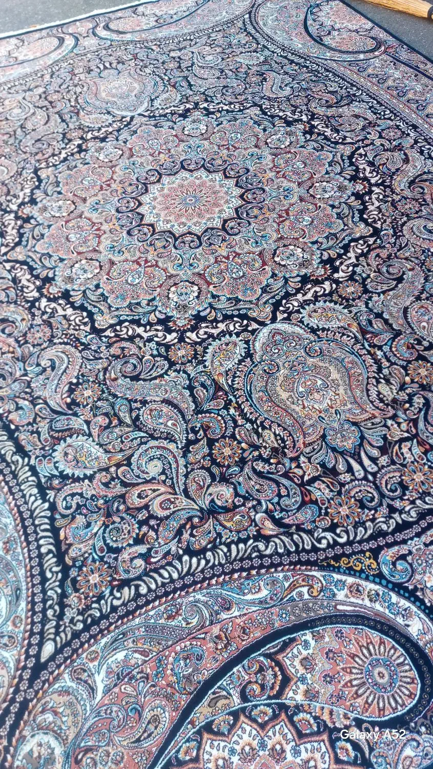 یک تخته 9 متری 700 شانه تراکم 2550 ده رنگ|فرش|محمدیه-قزوین, |دیوار