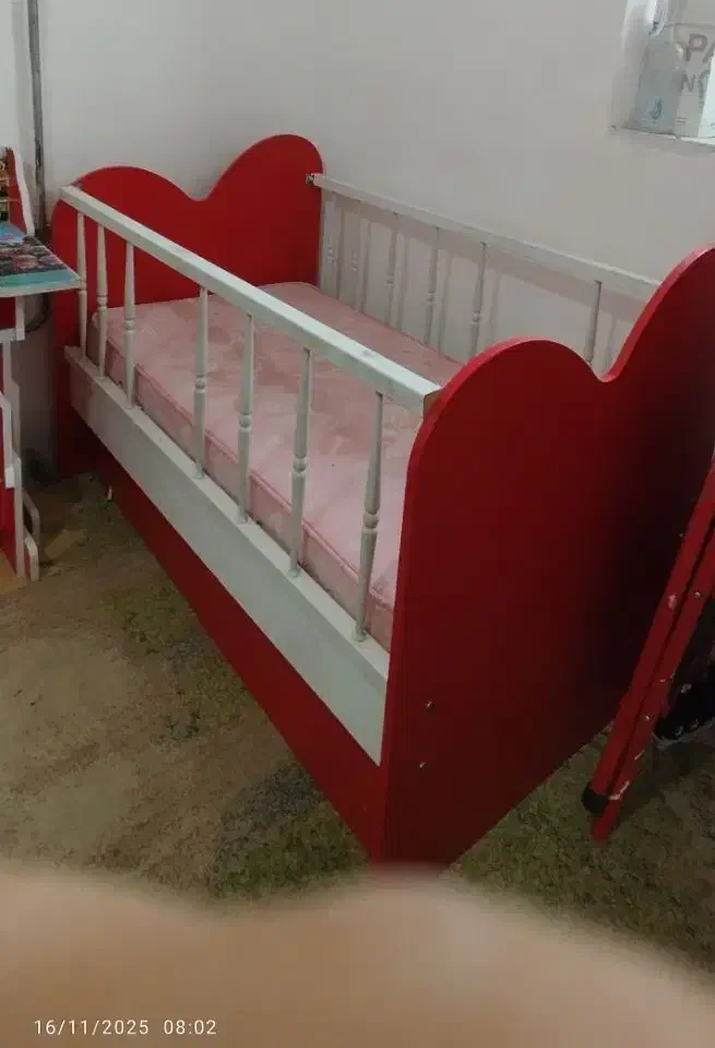 تخت کودک همراه با تشک طبی فنری رویال|تخت و صندلی بچه|یاسوج, |دیوار