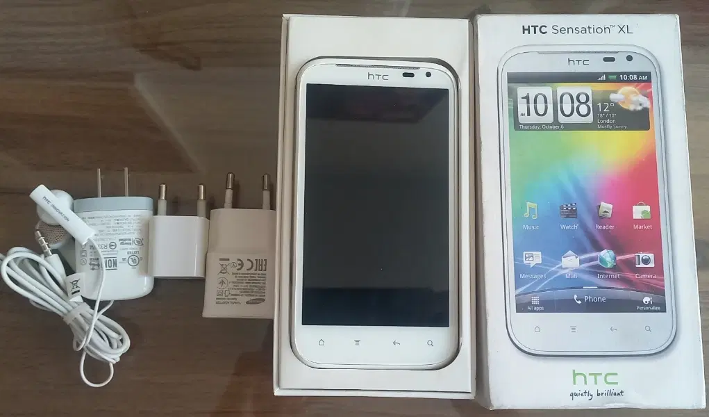 *HTC اصل تایوان باجعبه و لوازم جانبی*|موبایل|تهران, سلسبیل شمالی|دیوار