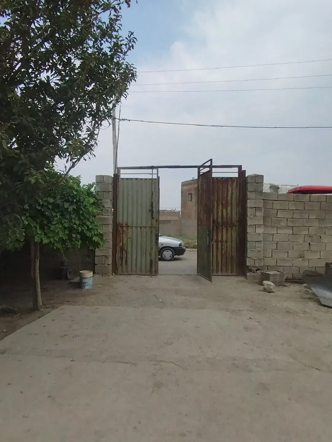 درحیاط|مصالح و تجهیزات ساختمان|دورود, |دیوار