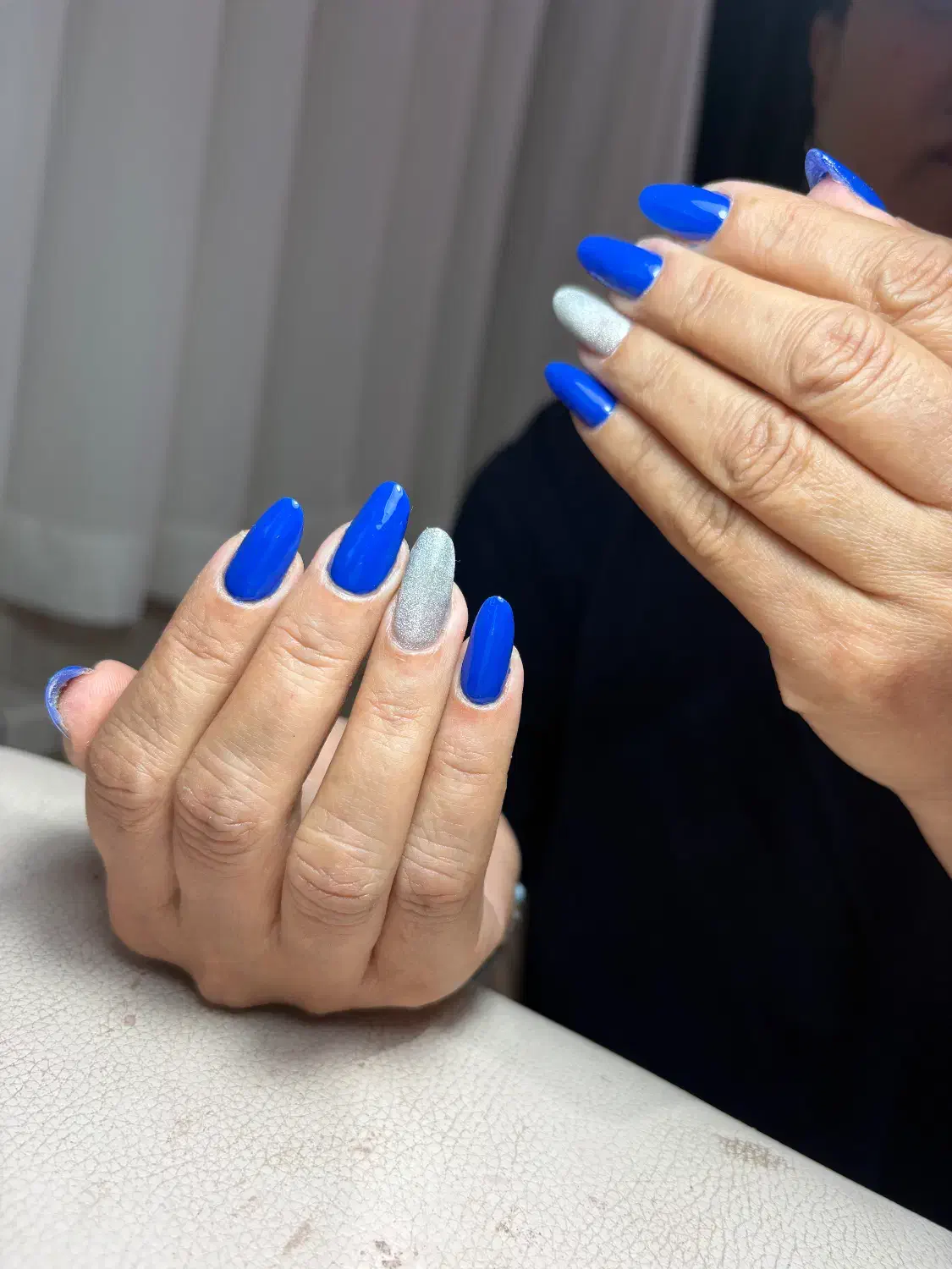 (کاشت ناخن با تخفیف ویژه)|خدمات آرایشگری و زیبایی|پرند, فاز ۲|دیوار