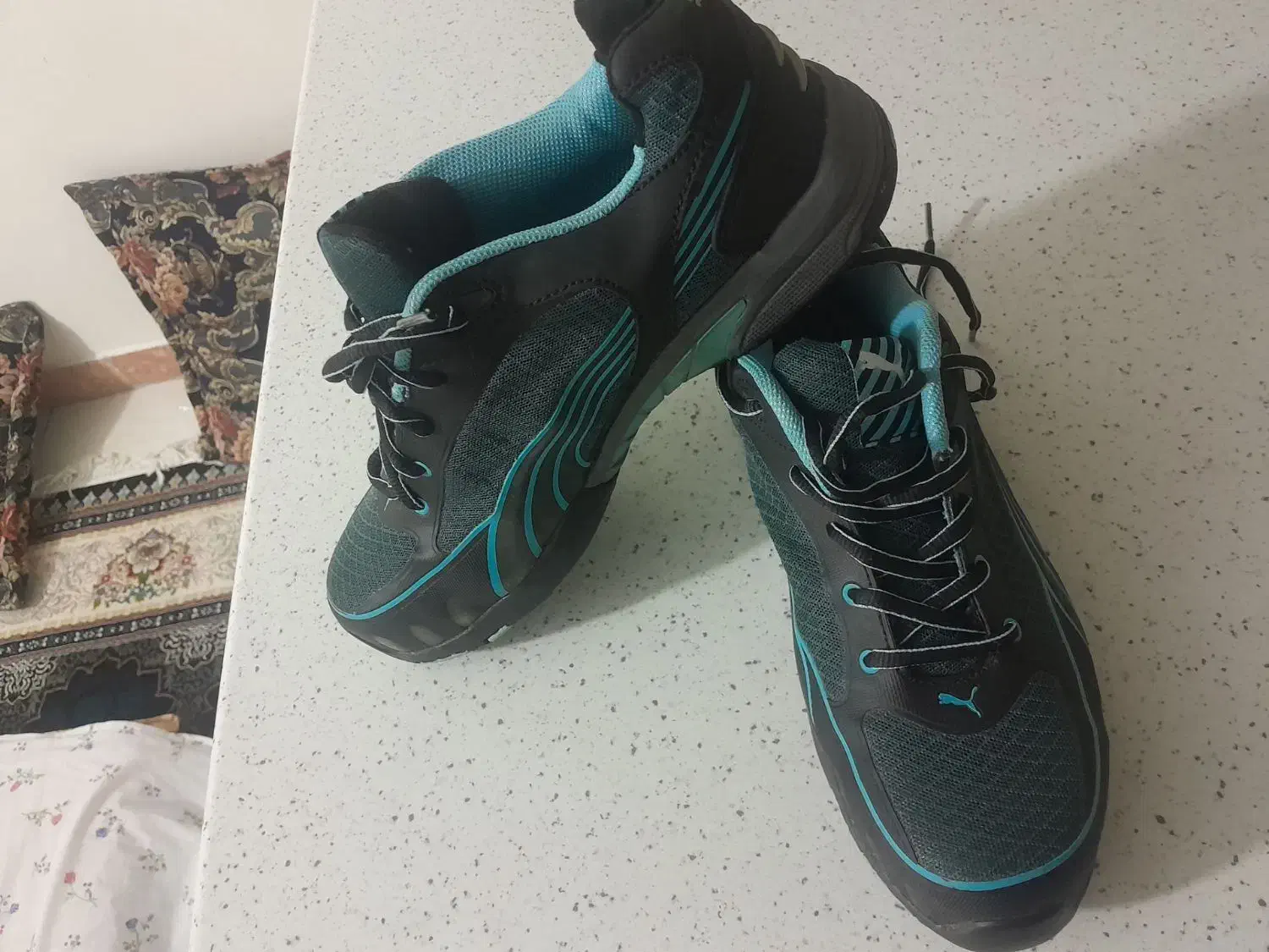 کتونی|کیف، کفش، کمربند|قرچک, میرزائی جنوبی|دیوار