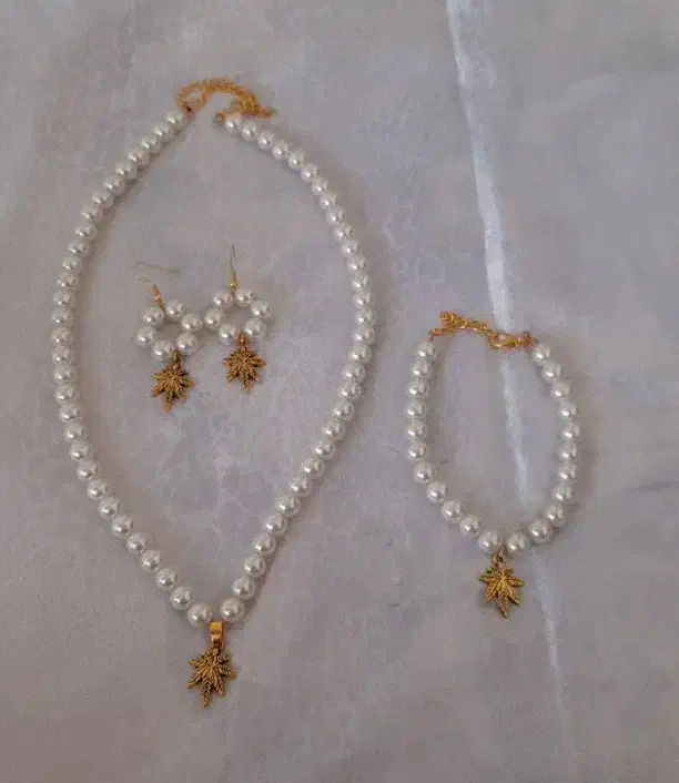 سرویس مروارید|جواهرات|قائن, |دیوار