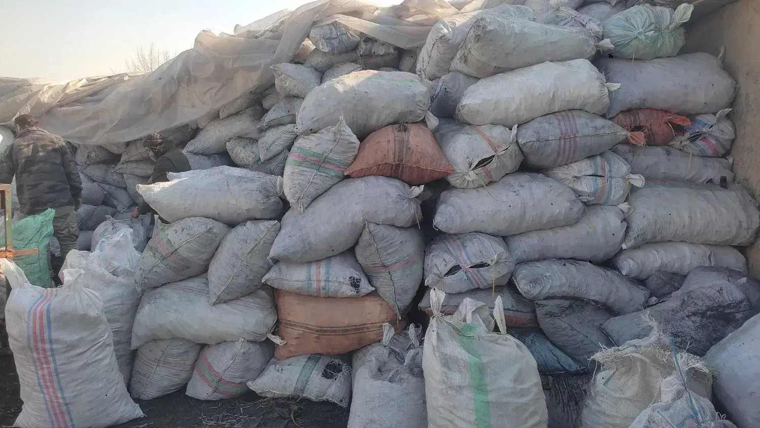 زغال تخته قرمز بدون جرقه خاکه فرش عمده خورده|عمدهفروشی|ری, شهرک نظامی|دیوار