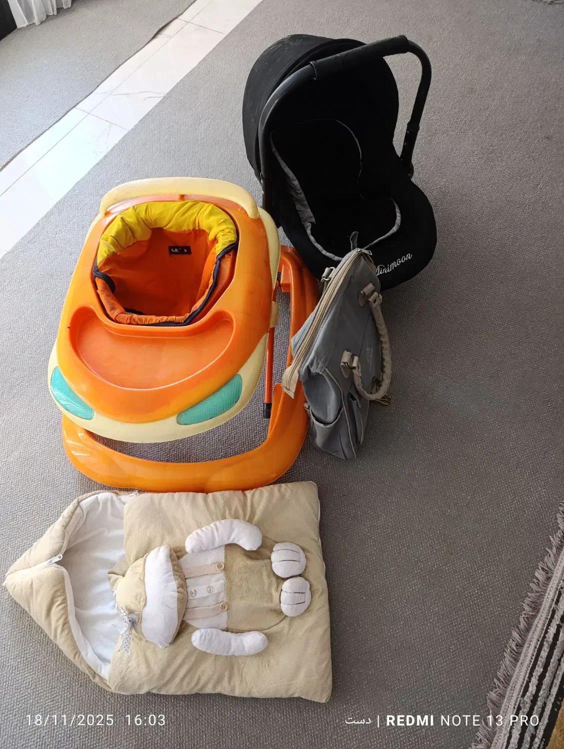 تعدادی سیسمونی نوزاد ارزون|اسباب و اثاث بچه|یاسوج, |دیوار