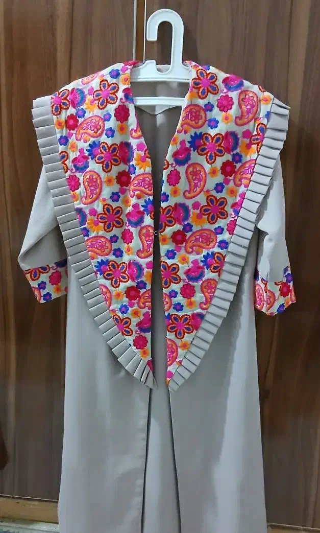 لباس|لباس|اهواز, معین زاده|دیوار