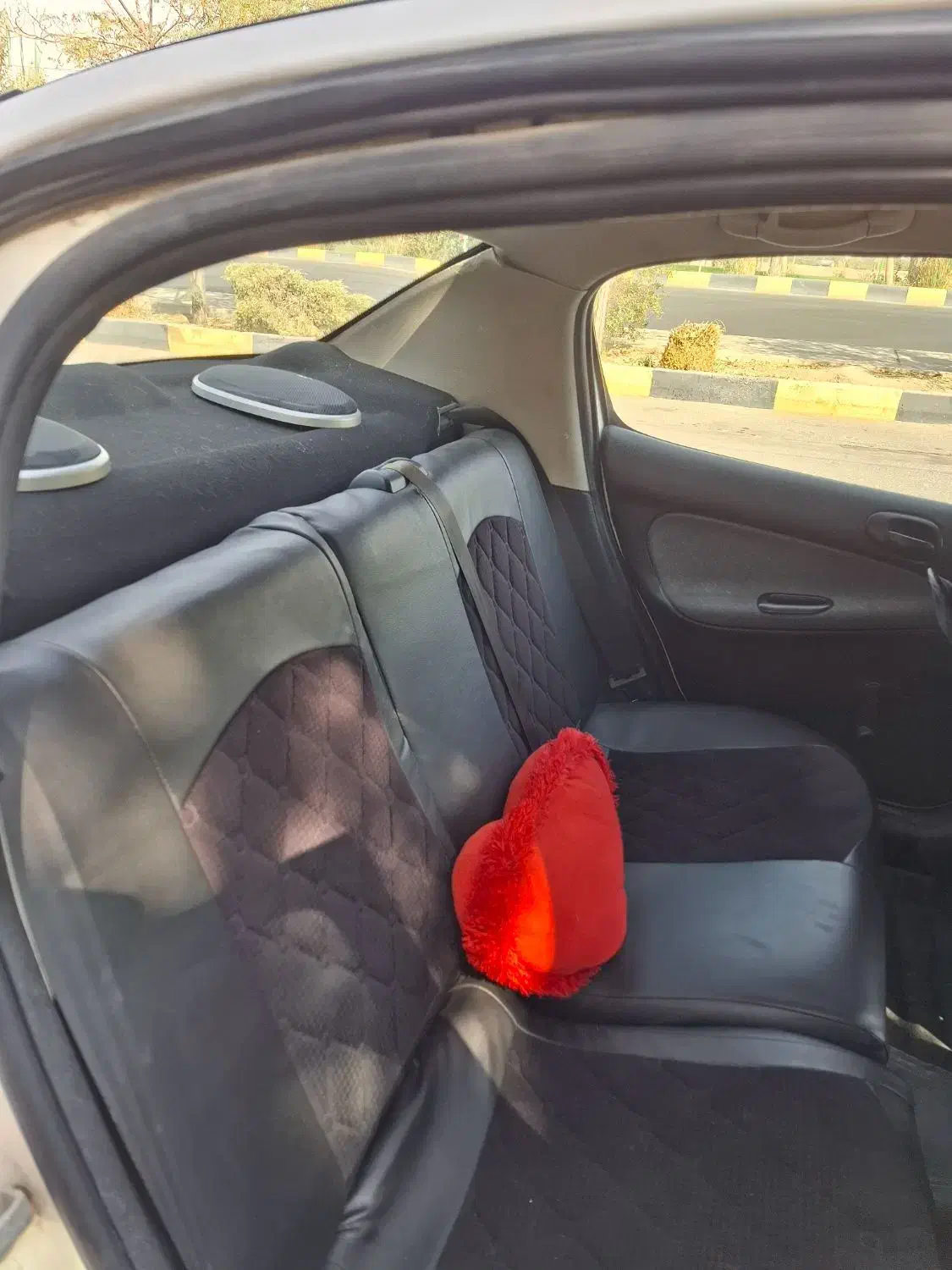 پژو۲۰۶ دوگانه سوز شرکتی بدون رنگ سفید|خودرو سواری و وانت|اصفهان, شاهزید|دیوار