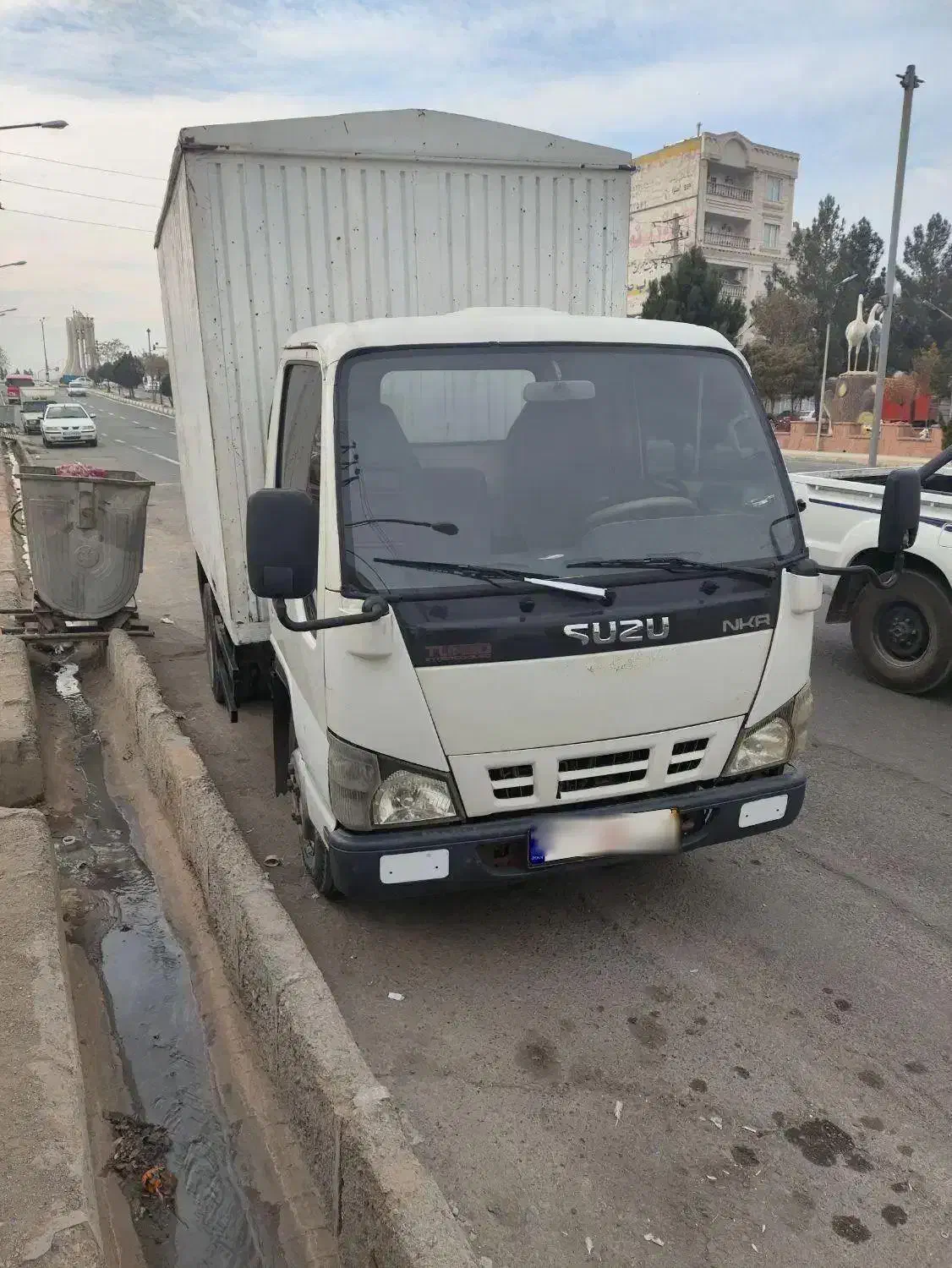 ایسوزو5200 کم کار مسقف|خودرو سنگین|اشتهارد, |دیوار