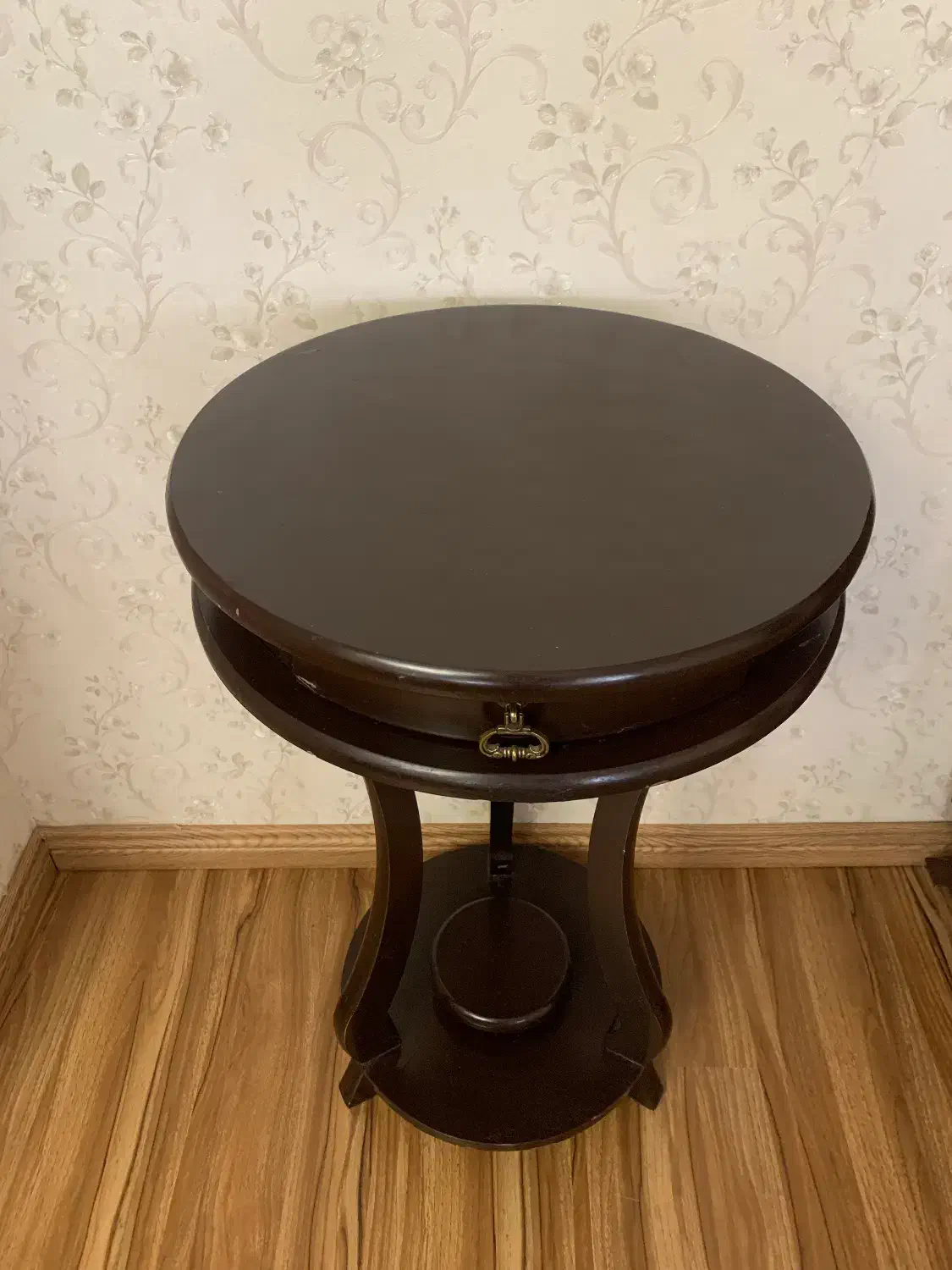 میز تلفن|میز تلفن|ابهر, |دیوار