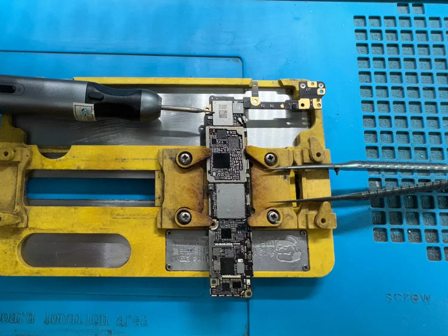 تعمیرات تخصصی موبایل|خدمات رایانه‌ای و موبایل|لنگرود, |دیوار