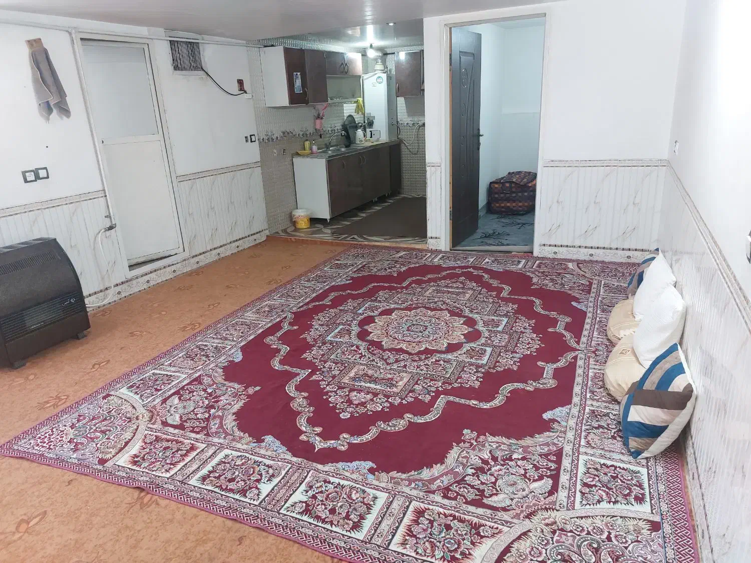 سوییت مبله تمیز و مرتب قیمت مناسب ساعتی روزانه|اجارهٔ کوتاهمدت آپارتمان و سوئیت|شیراز, شهرک ترکان|دیوار