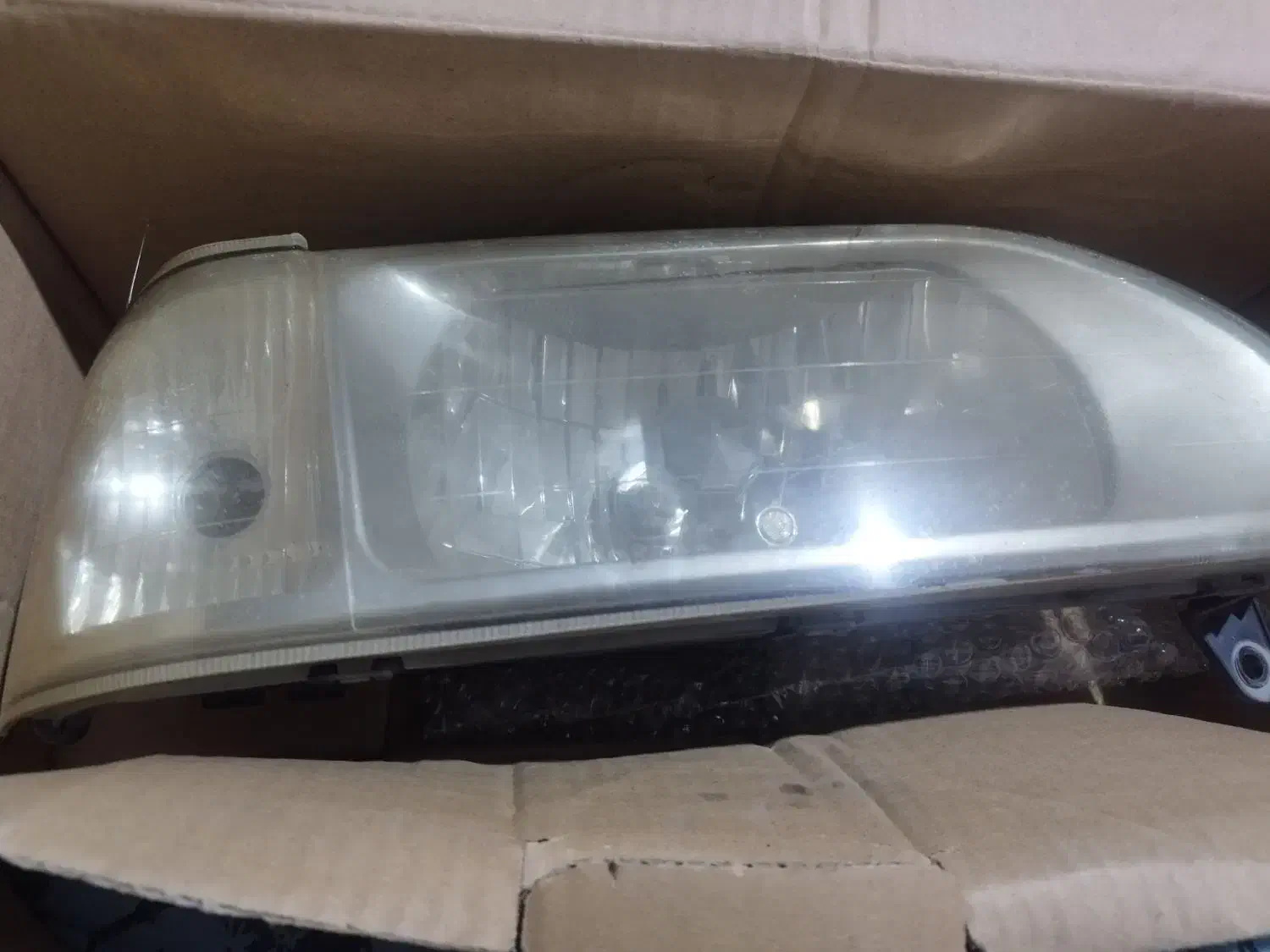 چراغ جلوی پراید|قطعات یدکی و لوازم جانبی|کارون, |دیوار