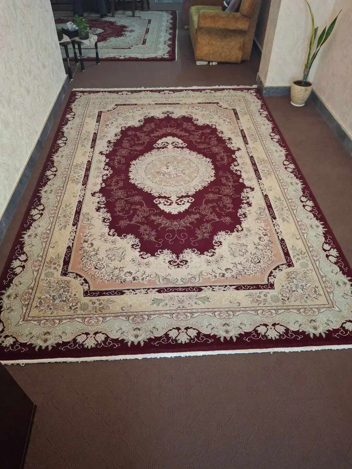 فرش نه متری|فرش|لاهیجان, لیالستان|دیوار