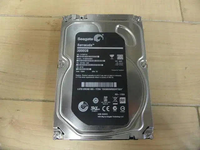 هارد 3 ترا و 1.5 ترا سیگیت|قطعات و لوازم جانبی رایانه|قم, شاه سید علی|دیوار