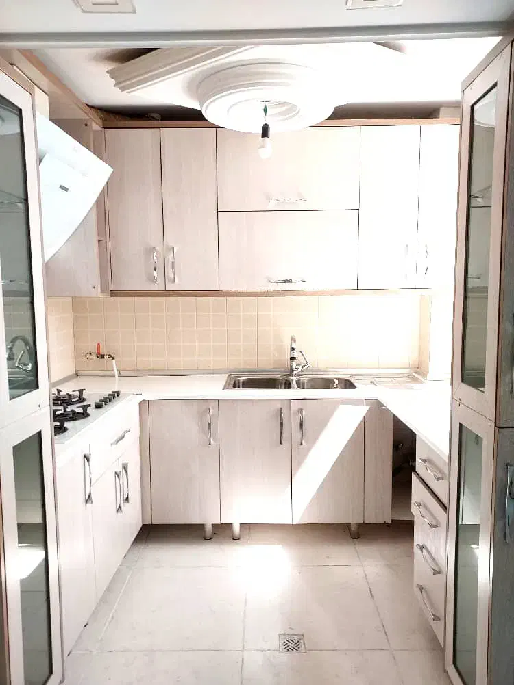 آپارتمان 50متری نور نقشه بینظیر دسترسی مترو ۵دقیقه