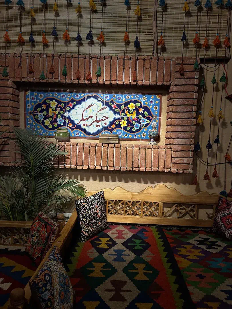 نیروی خانم به جهت صندوقدار رستوران سنتی|استخدام خدمات فروشگاه و رستوران|بندر ماهشهر, |دیوار