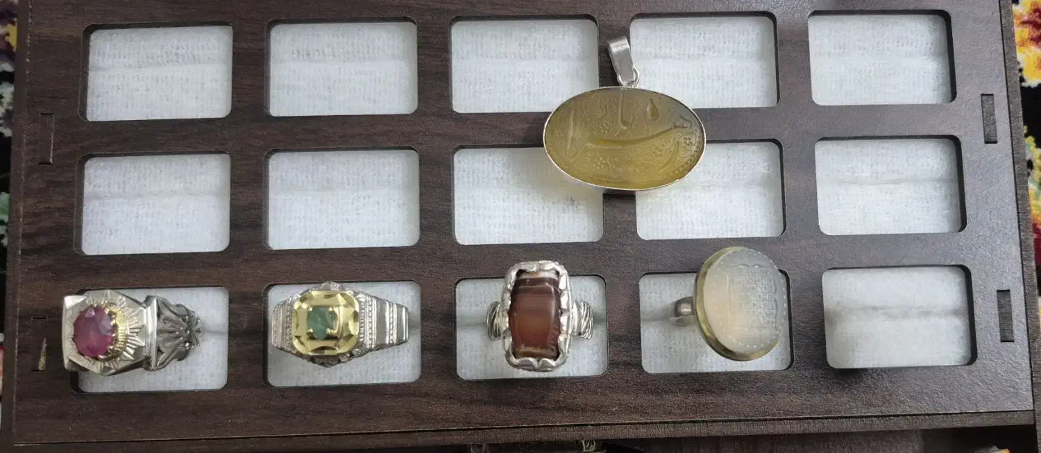 انگشتر زمرد.یاقوت.عقیق یمن نباتی خطی و.|جواهرات|تهران, دروس|دیوار