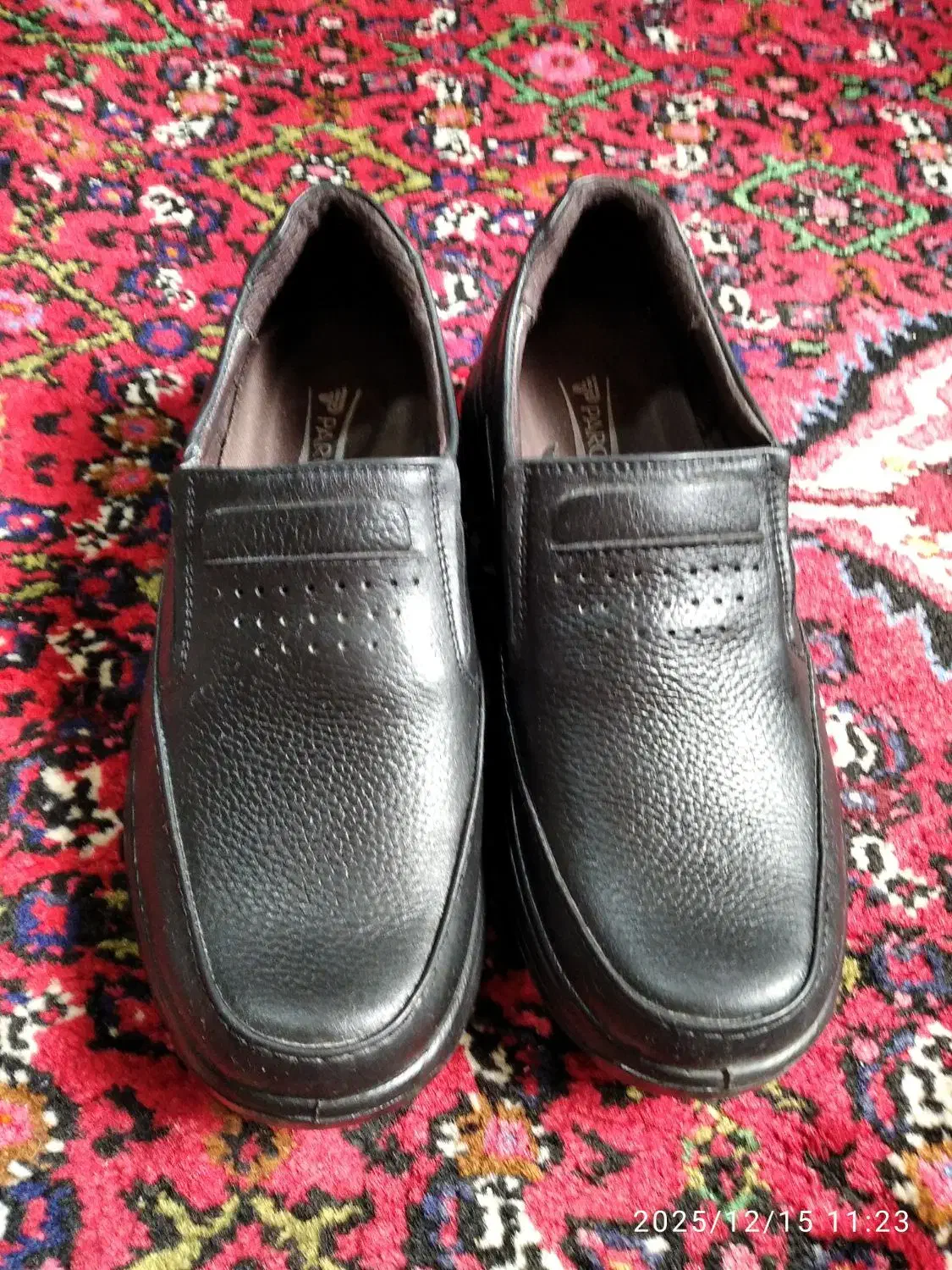 کمربند و دو عدد لباس مردانه با کفش مردانه|کیف، کفش، کمربند|همدان, |دیوار