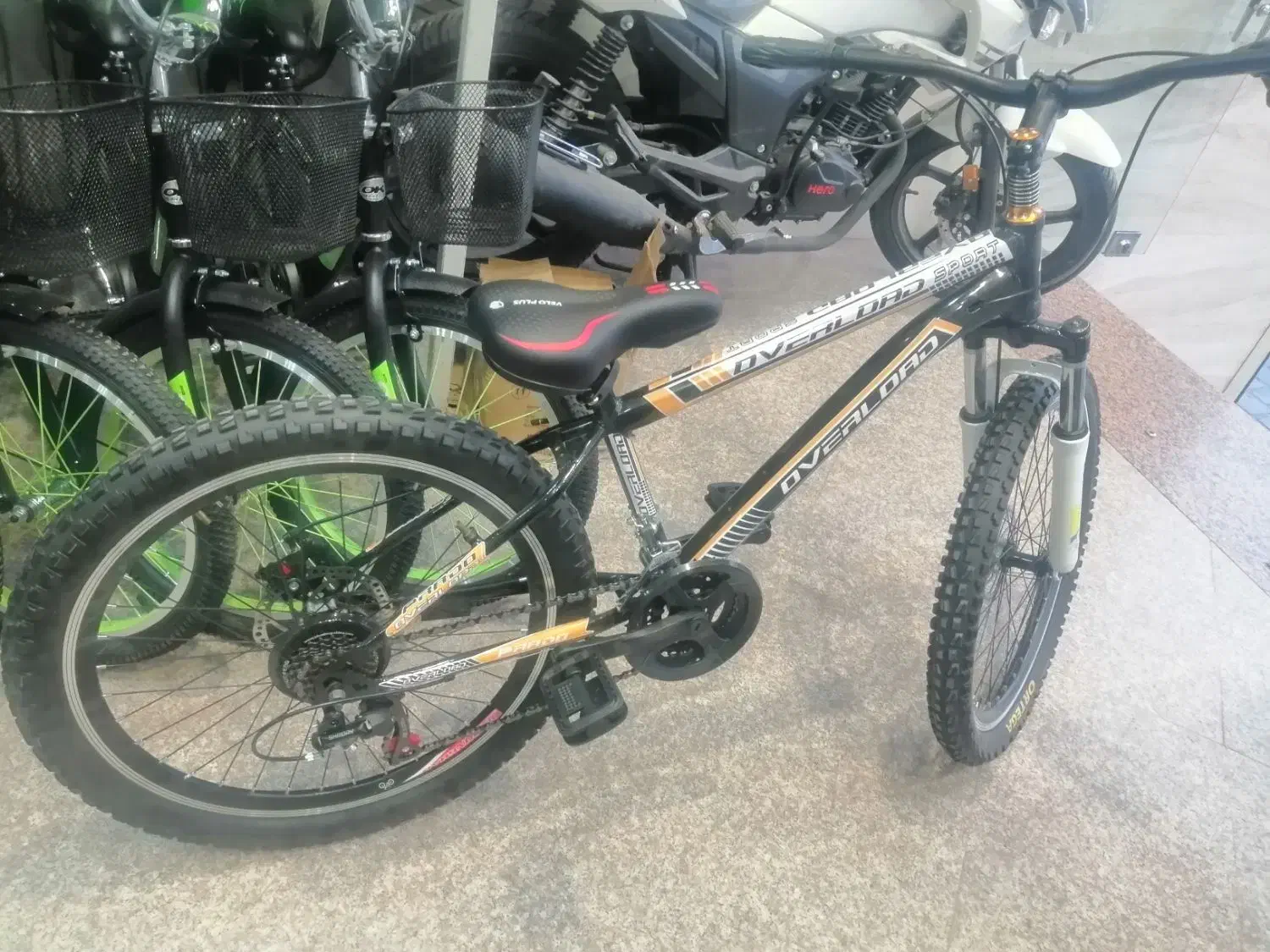 دوچرخه 24 مشکی لقمه|دوچرخه، اسکیت، اسکوتر|یزد, |دیوار