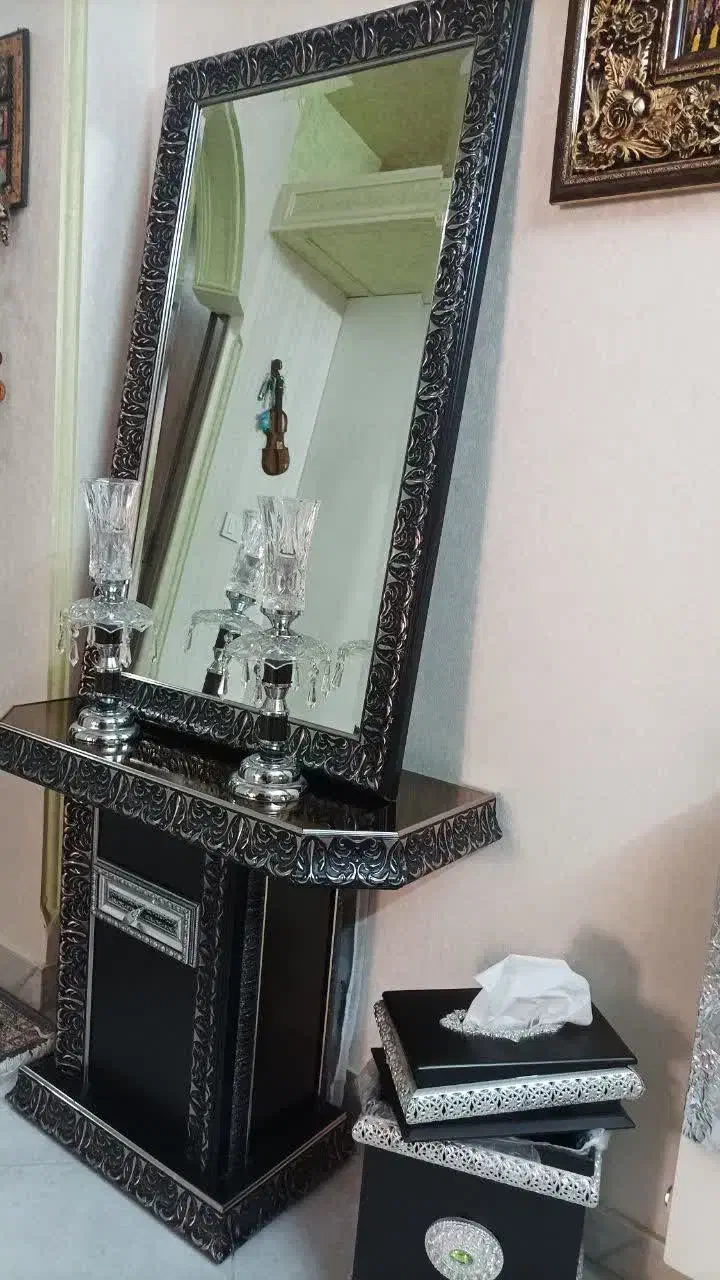 آینه و کنسول و شمعدان|بوفه، ویترین، کنسول|تهران, آبشار تهران (دریاچه)|دیوار