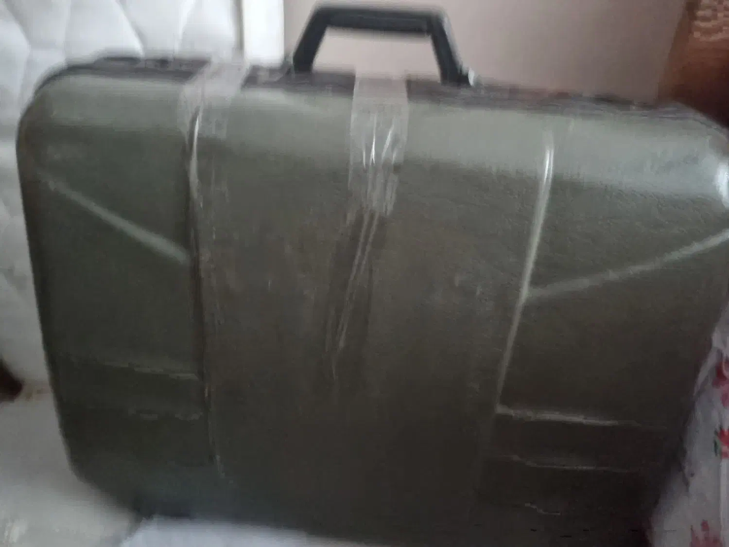 دوعدد چمدان|کیف، کفش، کمربند|نیشابور, شهرک فرهنگیان|دیوار