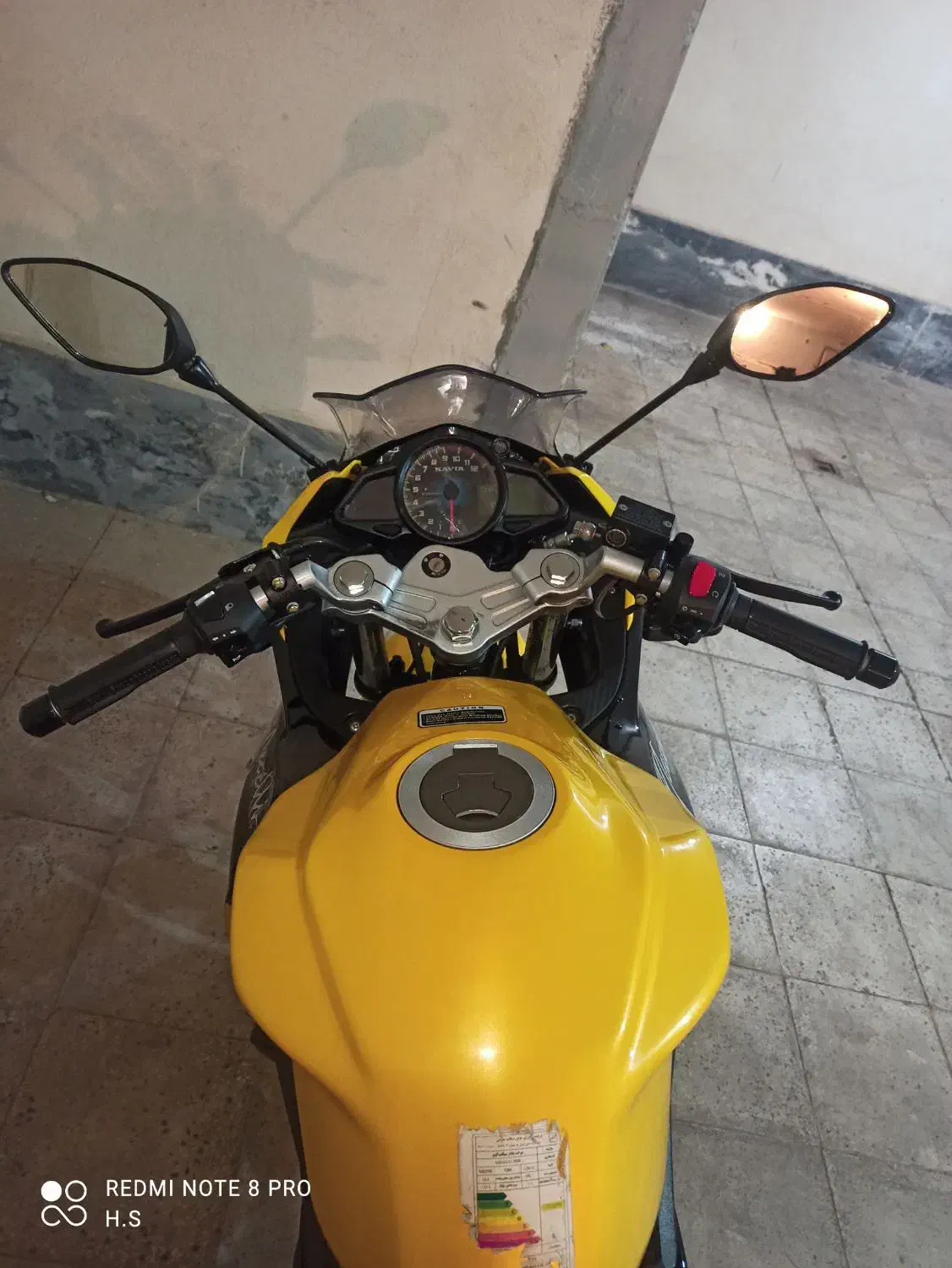 مگلی ۲۰۰r زرد اسفند ۱۴۰۲|موتورسیکلت|قزوین, |دیوار