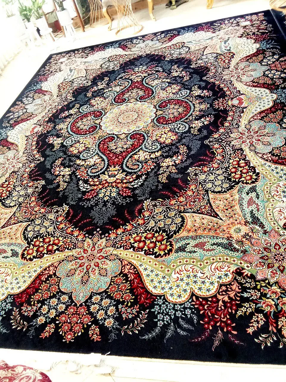 فرش ۱۲متری طرح اهورا|فرش|مشهد, انقلاب|دیوار