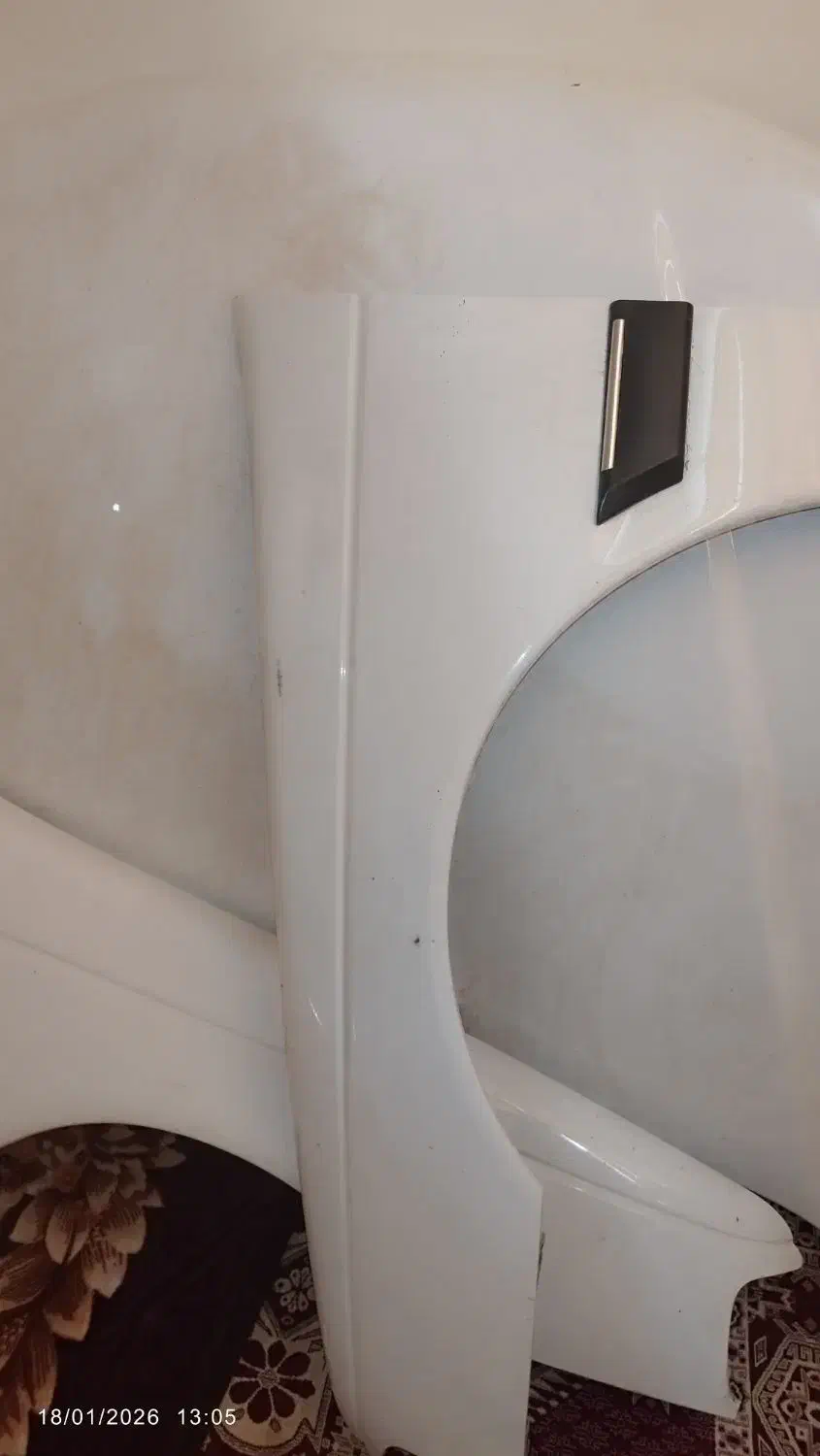 درب،گلگیرپارس رنگ سفیدفابریک|قطعات یدکی و لوازم جانبی|بندرعباس, |دیوار