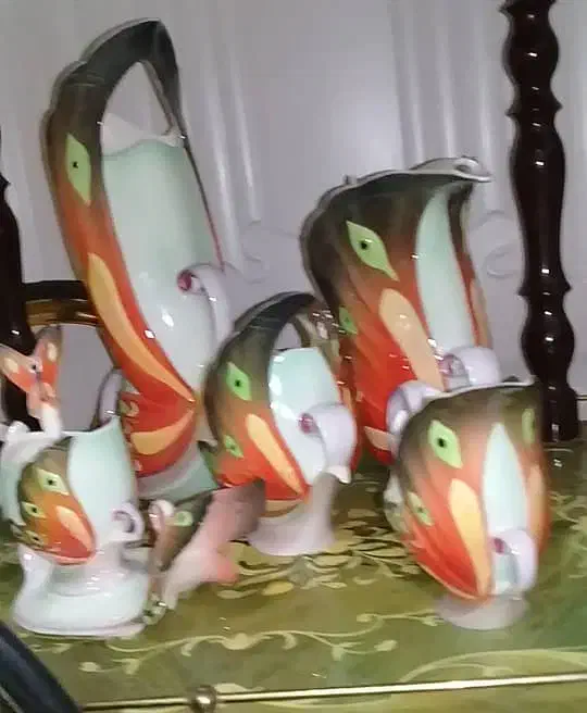 عصرانه خوری طرح پروانه ناپولی ایتالیا|کلکسیون اشیاء عتیقه|تهران, فرودگاه مهرآباد|دیوار