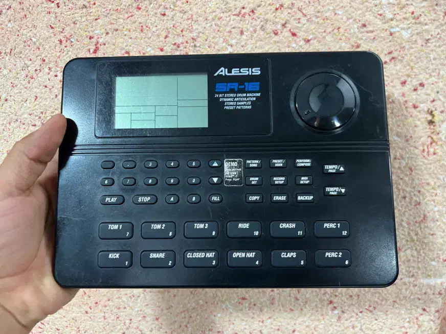 ریتم باکس الیسیس|درام و پرکاشن|سنندج, |دیوار