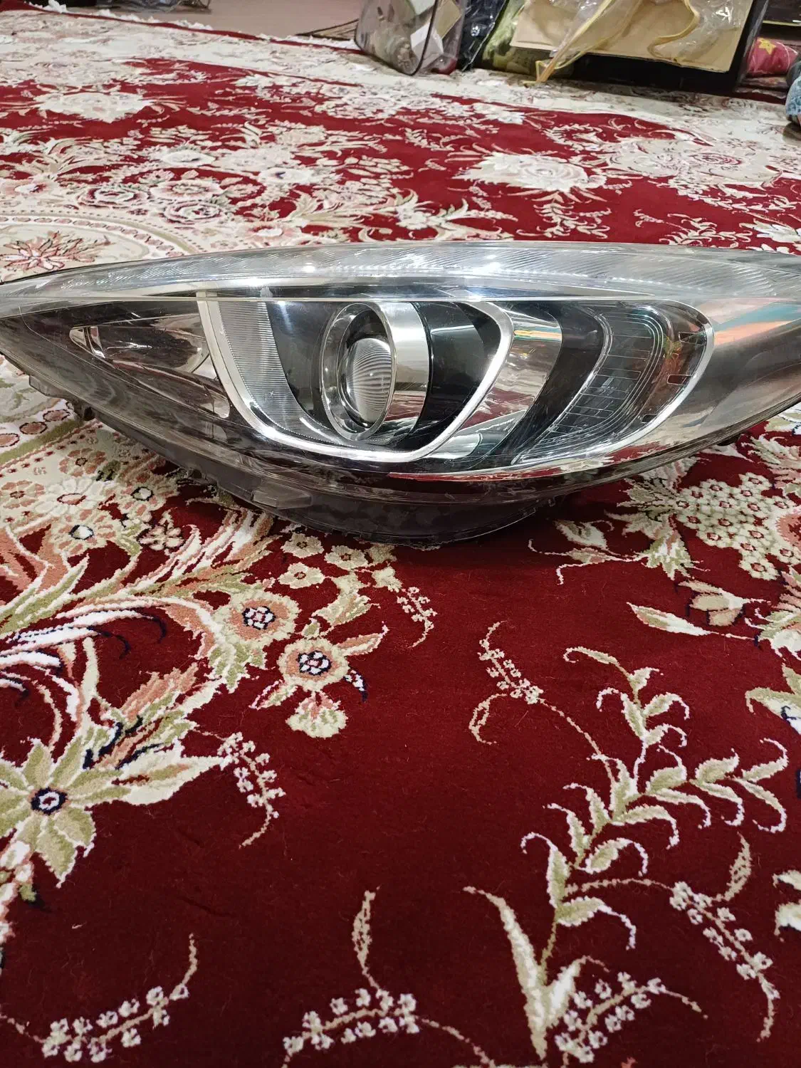 چراغ جلو۲۰۷|قطعات یدکی و لوازم جانبی|باغ بهادران, |دیوار