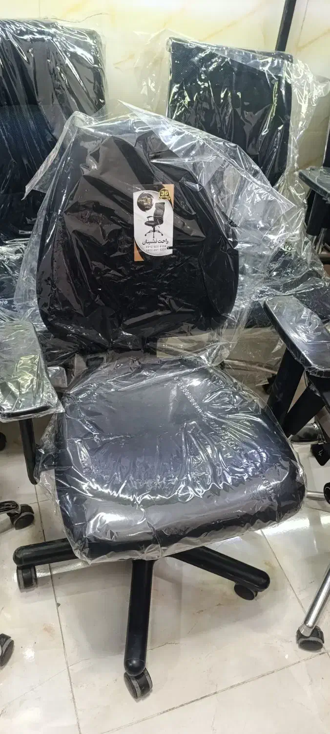 صندلی جکدار و گردون و چرخدار درحد نو|صندلی و نیمکت|قم, کلهری|دیوار