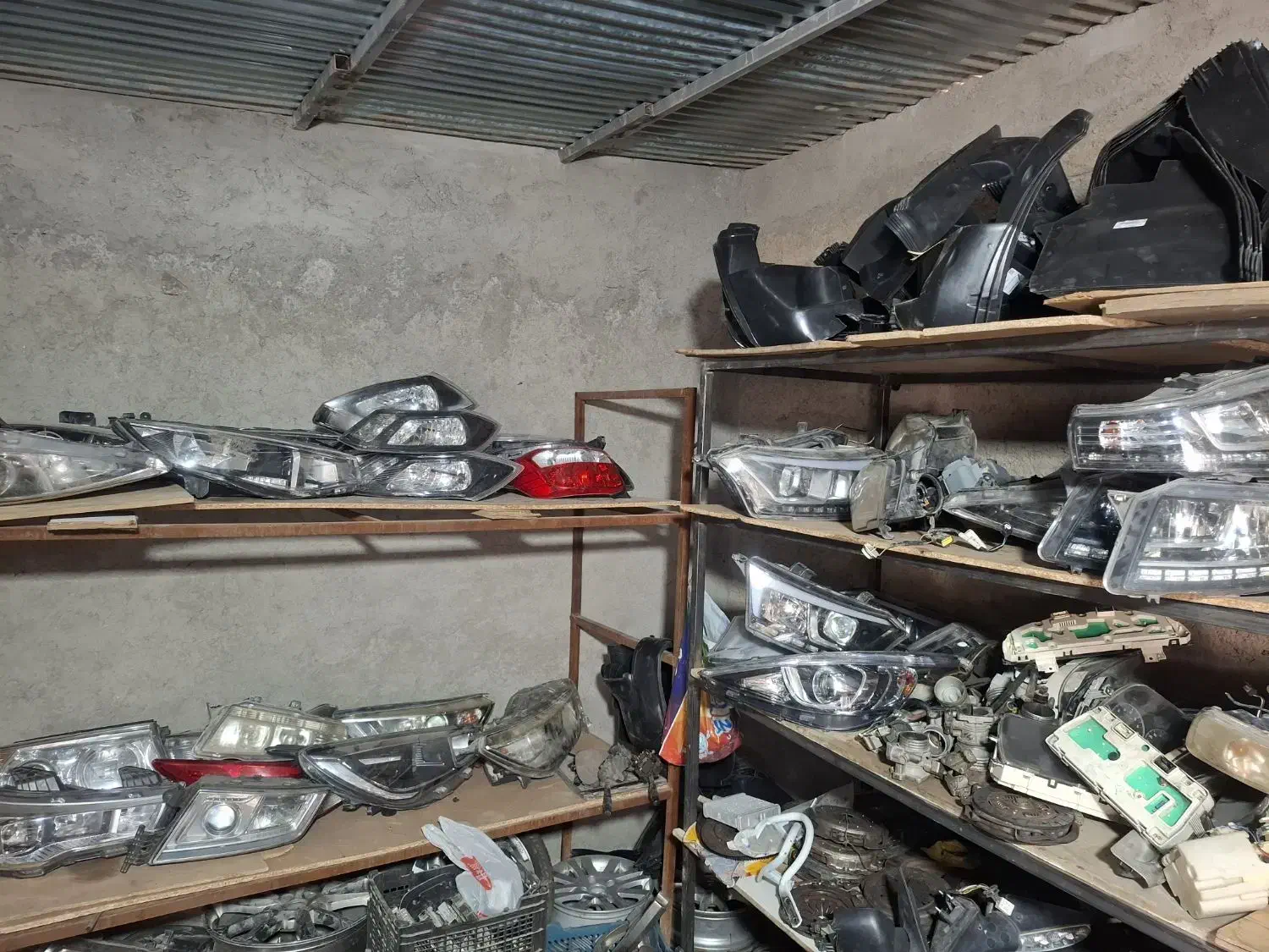 چراغ جلو دسته دو در حد نو تعداد محدود|قطعات یدکی و لوازم جانبی|کرمان, |دیوار