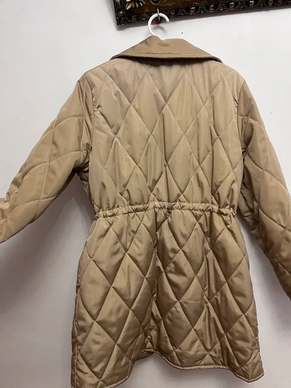 پالتو|لباس|مراغه, |دیوار