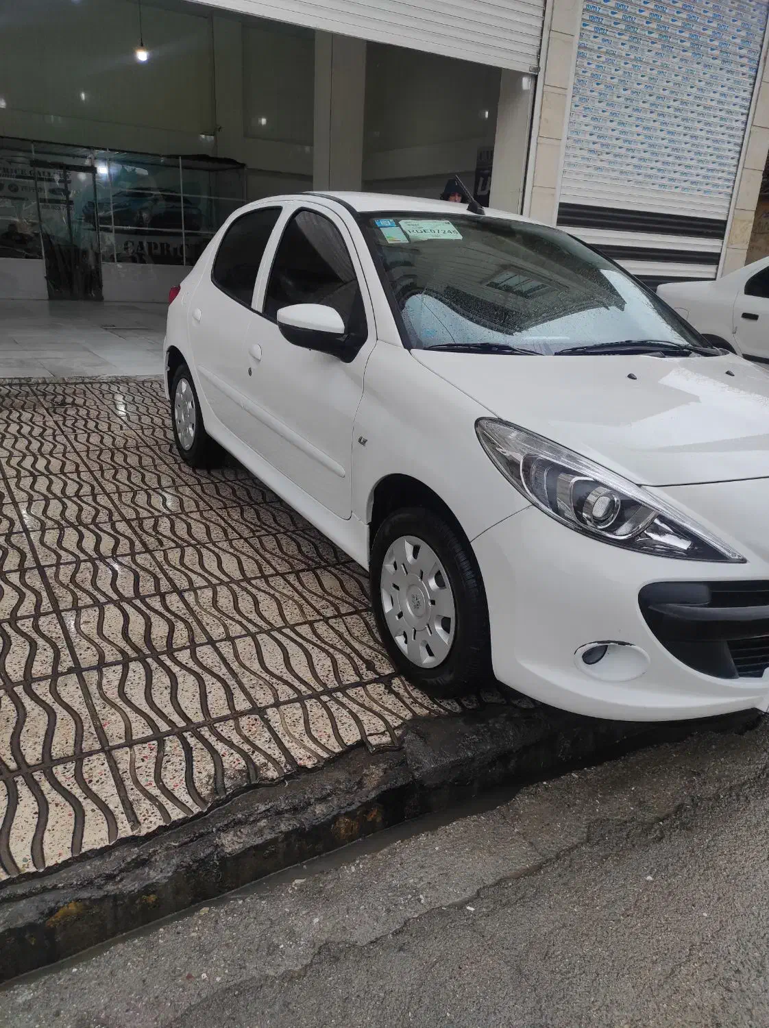 پژو207|خودرو سواری و وانت|کرمانشاه, |دیوار