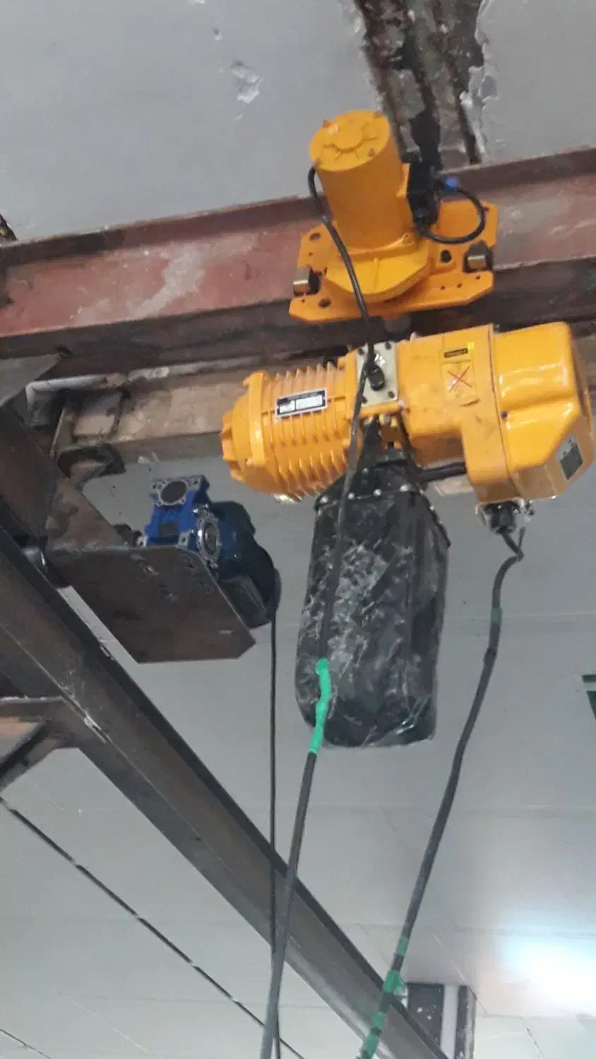 جوشکاری( اسکلت فلزی اجرای کامل شیروانی)|خدمات پیشه و مهارت|قزوین, |دیوار