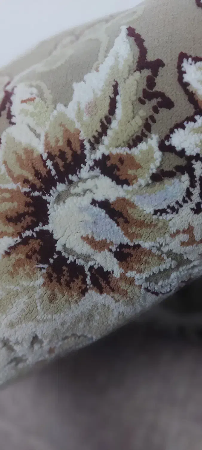 فرش ماشینی گل برجسته|فرش|قدس, شهر‌قدس|دیوار