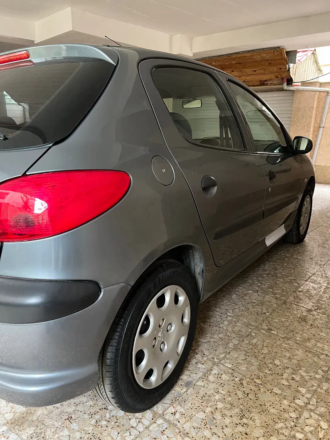 پژو۲۰۶ مدل۹۹ تیپ۲|خودرو سواری و وانت|لاهیجان, شیشه گران|دیوار