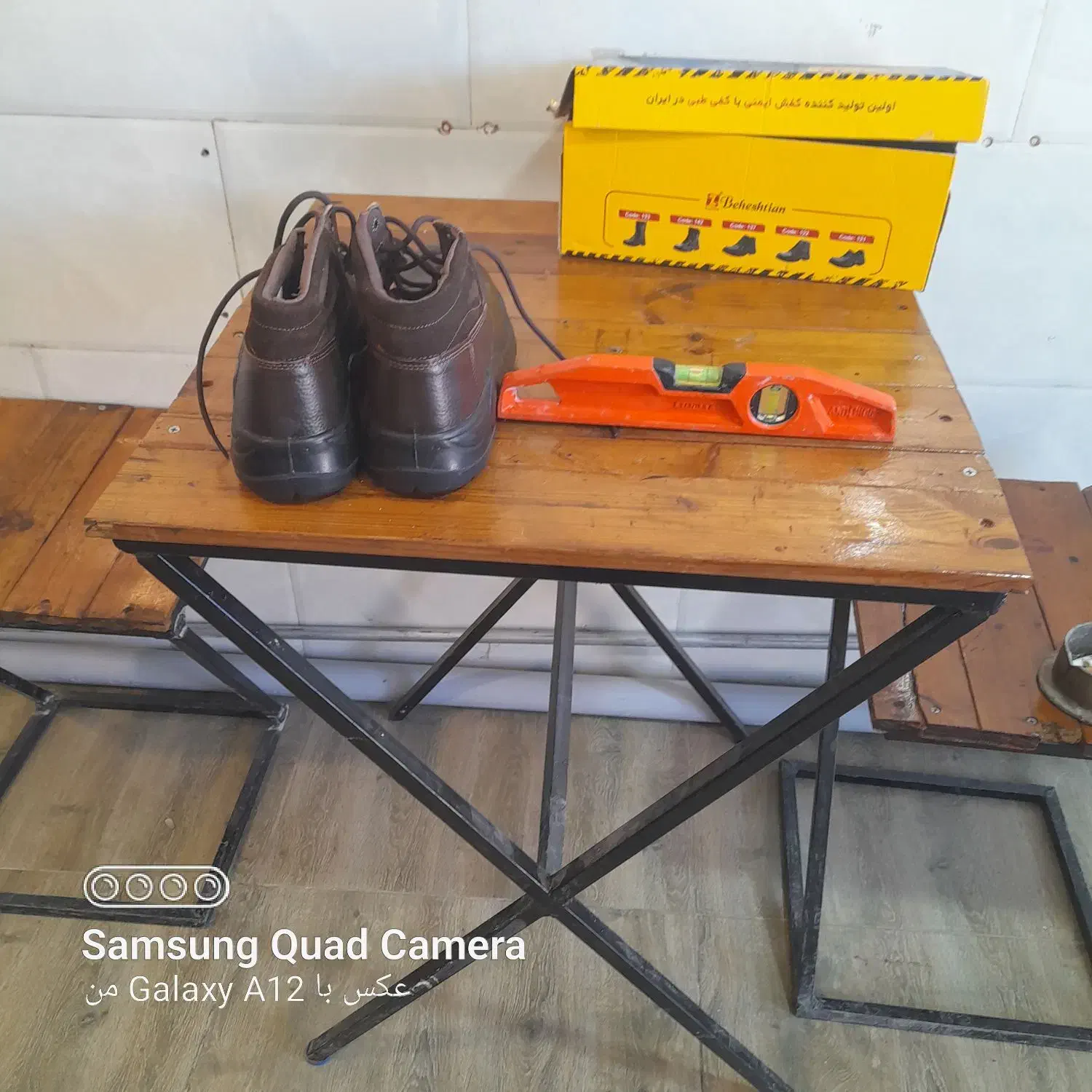 تراز و کفش ایمنی|ابزارآلات|ایذه, |دیوار