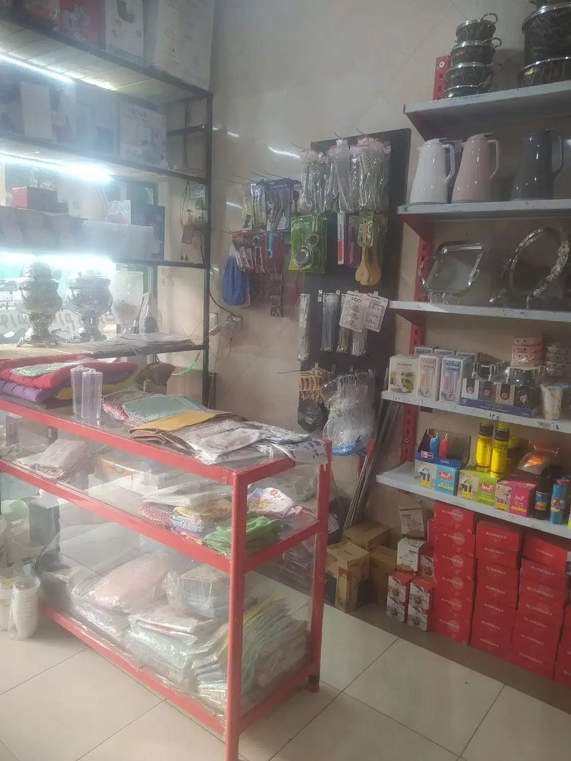 ویترین 1/5 متری|فروشگاه و مغازه|قرچک, مهدیه|دیوار