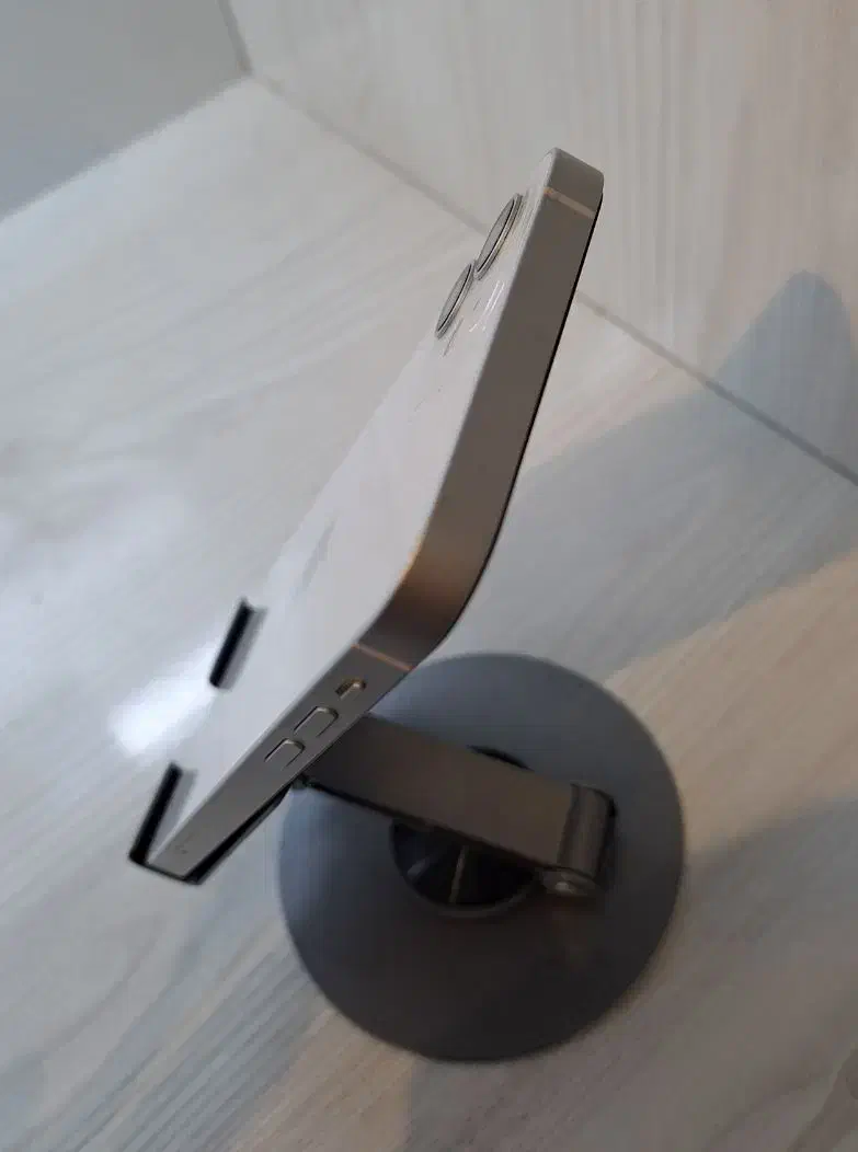 آیفون ۱۲ نرمال ۱۲۸ گیگ سفید در حد اک|موبایل|مشهد, امیریه|دیوار