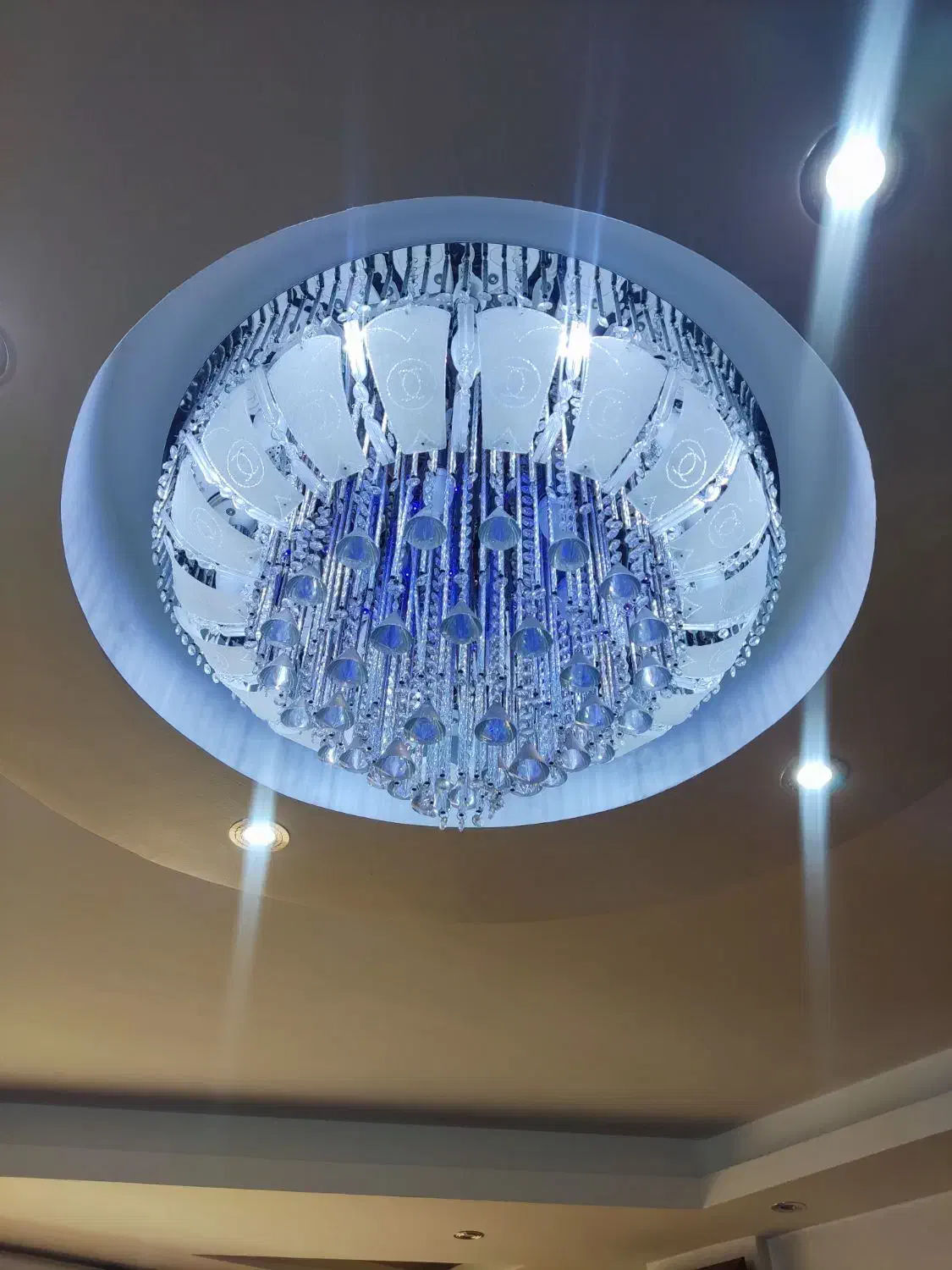 لوستر وارداتی|لوستر و چراغ آویز|شیراز, کوی زهرا|دیوار