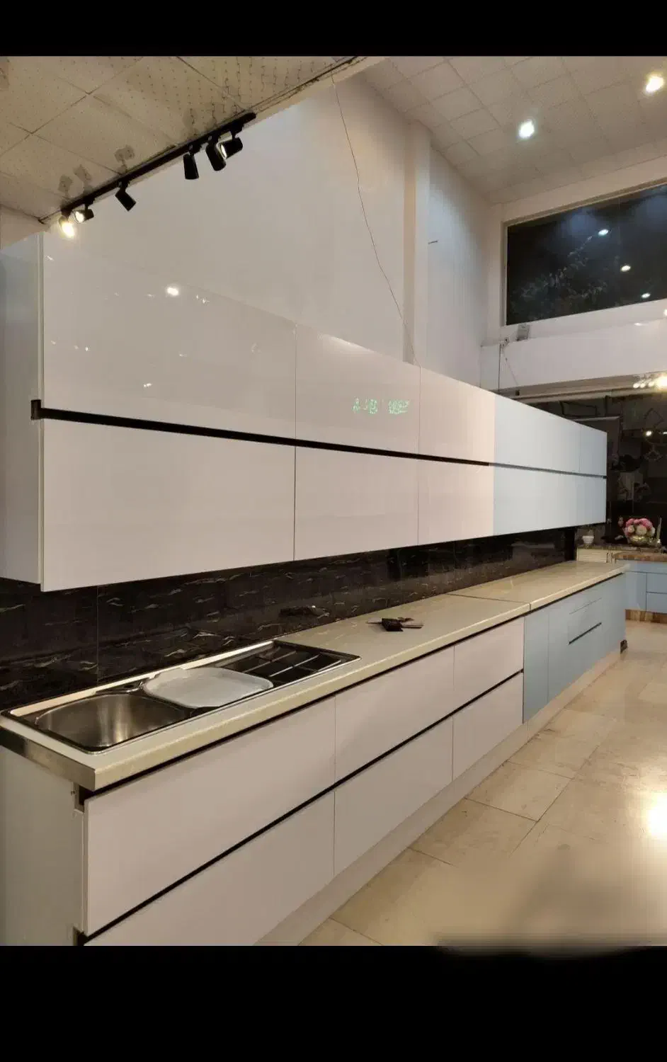 کابینت سوگل کد 52263|مصالح و تجهیزات ساختمان|لولمان, |دیوار