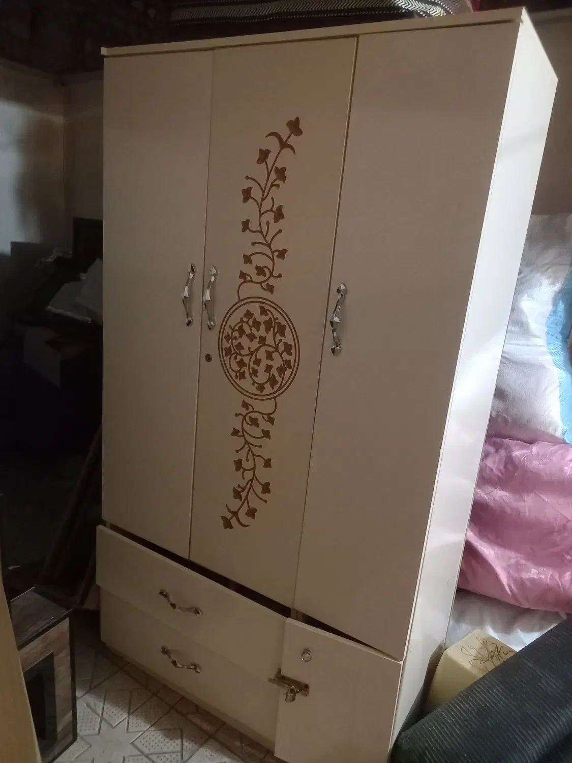 کمد لباس|جاکفشی، کمد، دراور|اردبیل, |دیوار